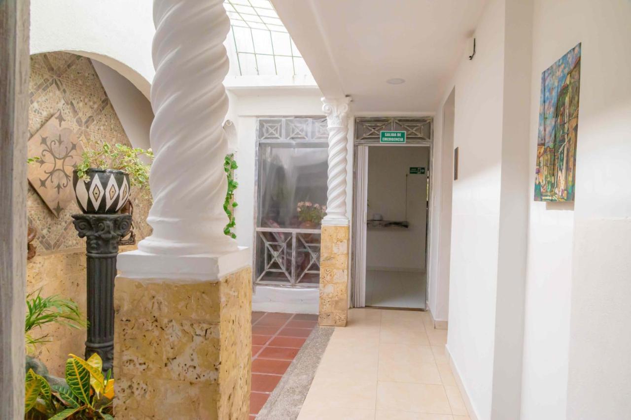 Luna Cartagena Airport Hotel — Photos 2